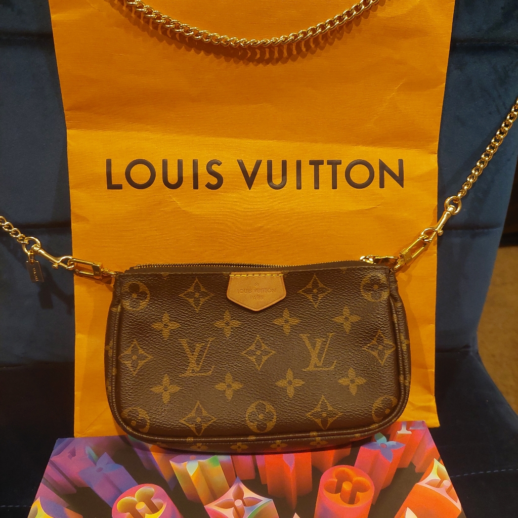 Louis Vuitton Mini Of Multi Pochette Accessoires W/Long Gold Chain